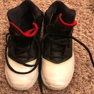 Like New Black and Red Jordan Little Boys Sneakers in size 2.5